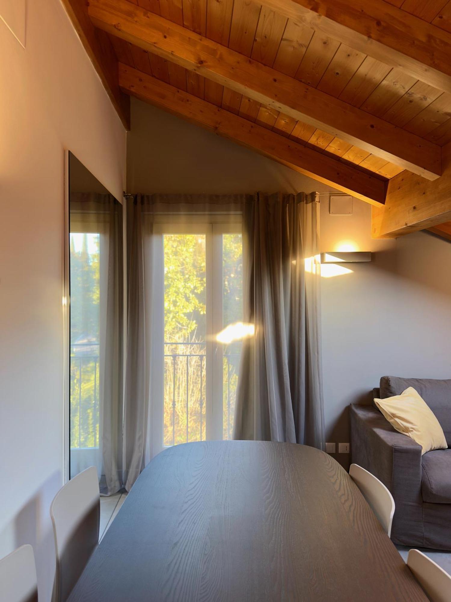 Residence Matilde Oliveto Lario Buitenkant foto