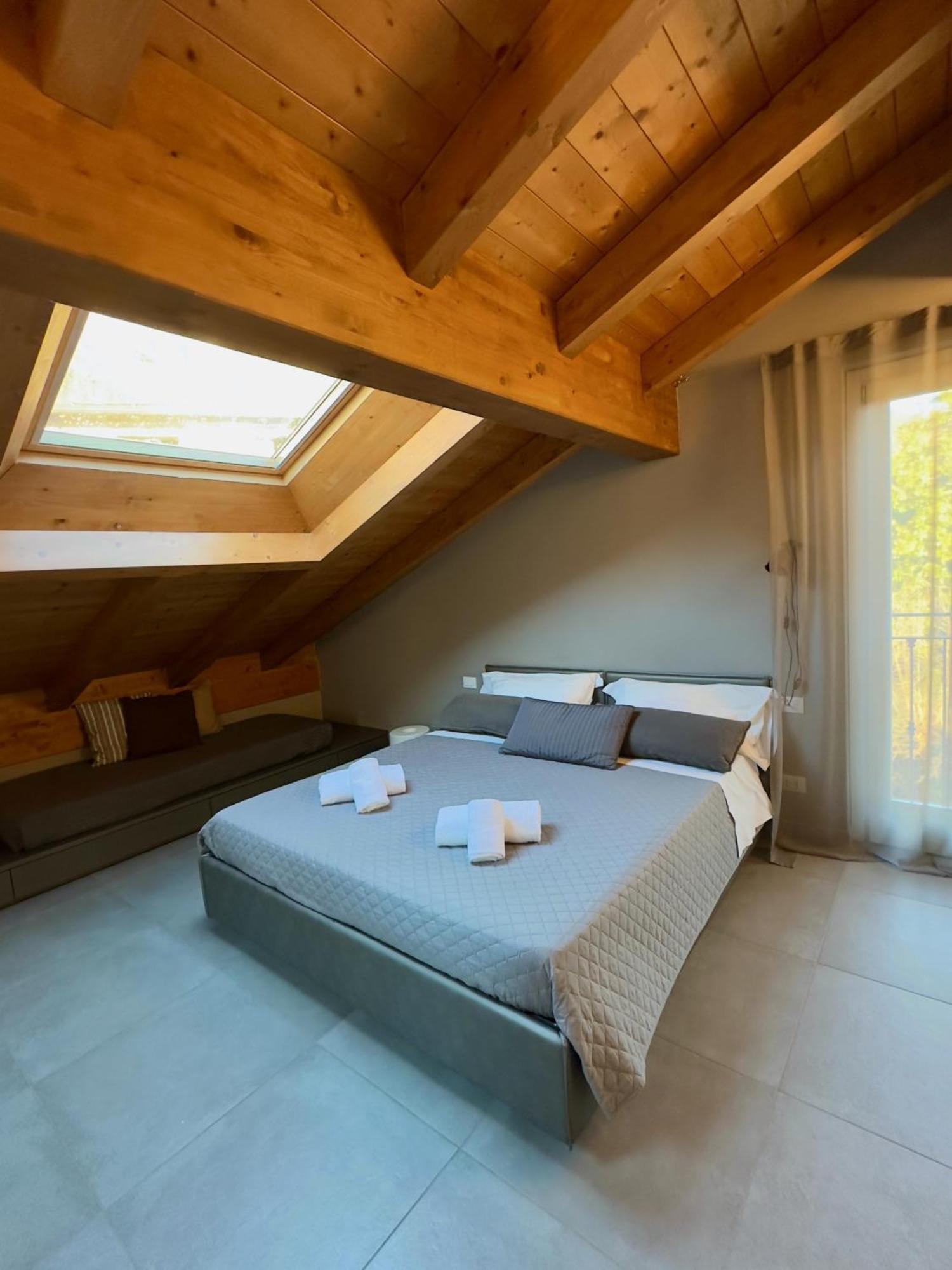 Residence Matilde Oliveto Lario Buitenkant foto